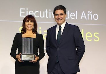 La presidenta de la Asociación Nacional de Cooperativas de Chile, Siria Jeldes, reconocida como Mejor Ejecutiva del año 2018